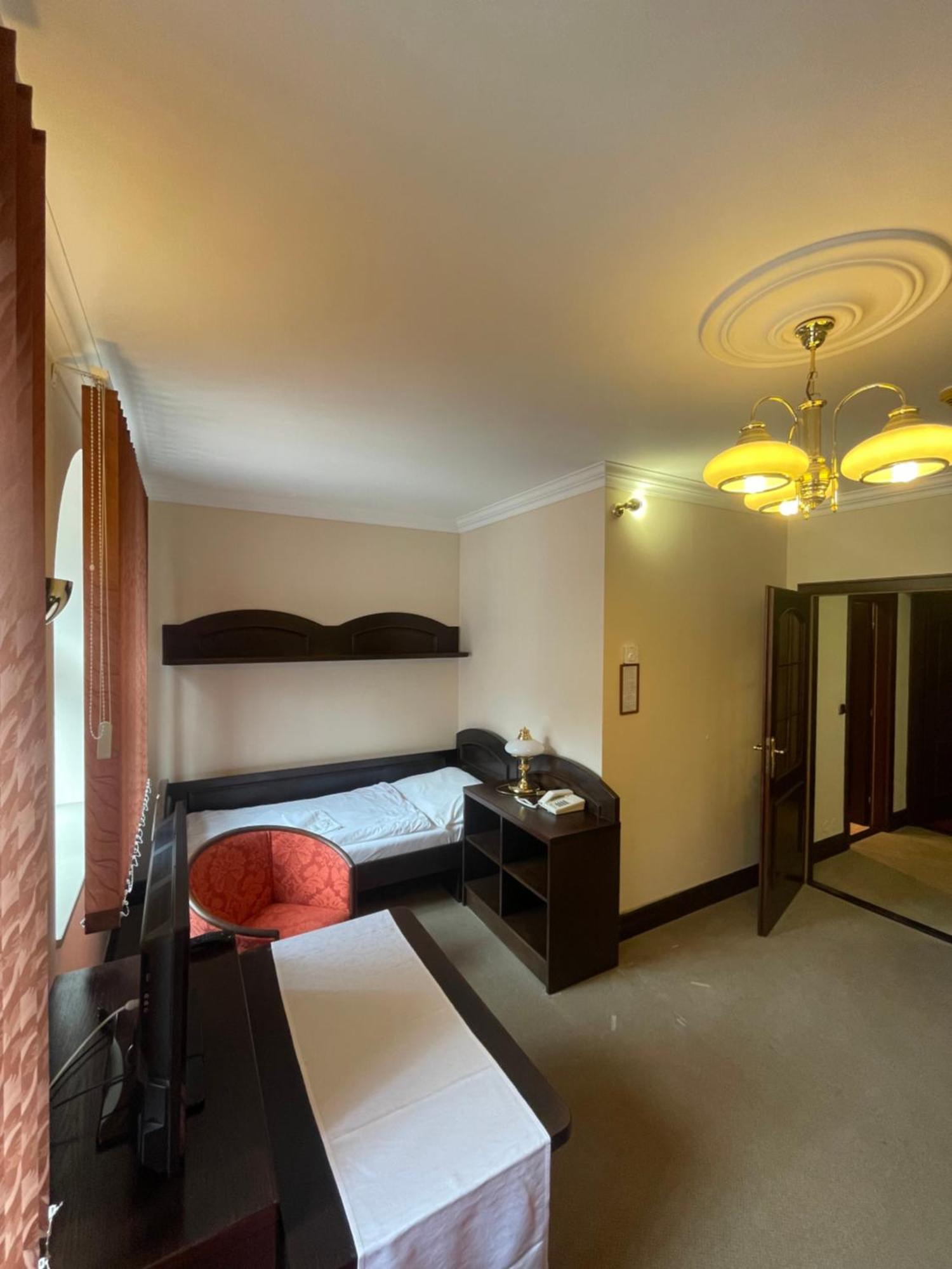 Hotel Bravo Ческа-Тржебова Екстер'єр фото