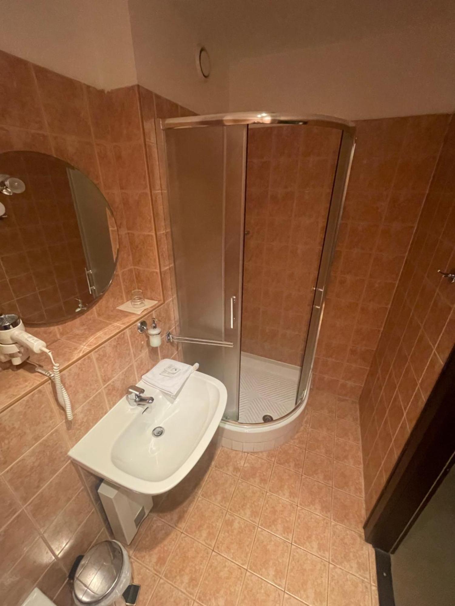 Hotel Bravo Ческа-Тржебова Екстер'єр фото